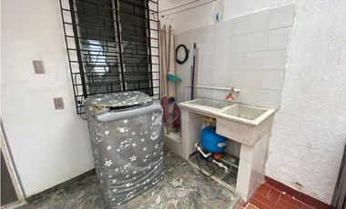 SE ARRIENDA CASA AMOBLADA CERCA DE LA PLAYA, RODADERO