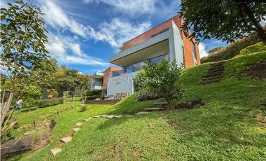 Casa Campestre en Parcelación Alto de Palmas