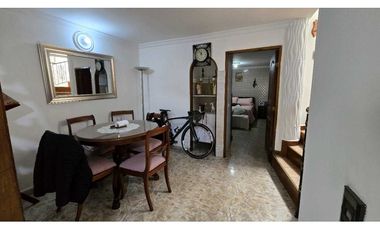 Vendo casa de 2 pisos en Caldas Antioquia