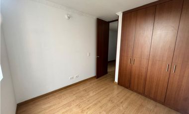 SE ARRIENDA APARTAMENTO EN LA FELICIDAD/ EL REFUGIO T5 AP404