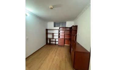 SE ARRIENDA APARTAMENTO EN LA FELICIDAD/ EL REFUGIO T5 AP404