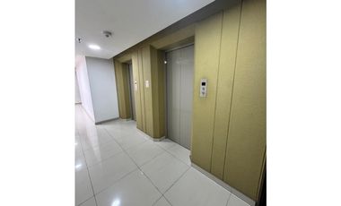 SE ARRIENDA APARTAMENTO EN LA FELICIDAD/ EL REFUGIO T5 AP404