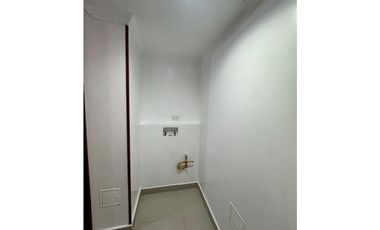 SE ARRIENDA APARTAMENTO EN LA FELICIDAD/ EL REFUGIO T5 AP404