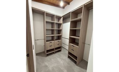 VENTA DE FINCA NUEVA EN GUARNE A 500mt DE LA AUTOPISTA