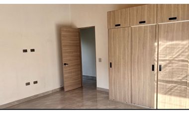 VENTA DE FINCA NUEVA EN GUARNE A 500mt DE LA AUTOPISTA