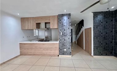 Casa en renta en Cumbres Andara en Garcia