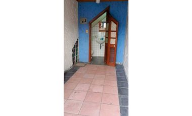 VENDO CASA RENTERA ESQUINERA EN SAUCES 8