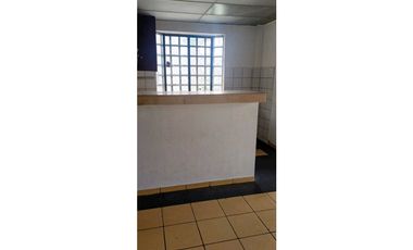 VENDO CASA RENTERA ESQUINERA EN SAUCES 8