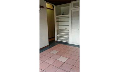 VENDO CASA RENTERA ESQUINERA EN SAUCES 8