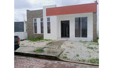 VENDO HERMOSA CASA EN PLAYAS