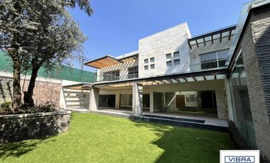 Casa en condominio exclusivo a la Venta en Pedregal.