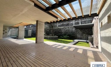 Casa en condominio exclusivo a la Venta en Pedregal.