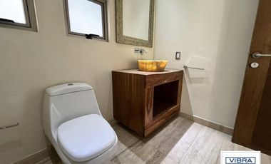 Casa en condominio exclusivo a la Venta en Pedregal.