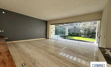 Casa en condominio exclusivo a la Venta en Pedregal.