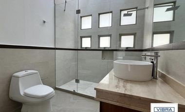 Casa en condominio exclusivo a la Venta en Pedregal.