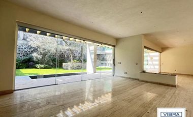 Casa en condominio exclusivo a la Venta en Pedregal.