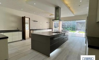 Casa en condominio exclusivo a la Venta en Pedregal.