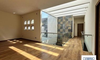 Casa en condominio exclusivo a la Venta en Pedregal.