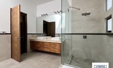 Casa en condominio exclusivo a la Venta en Pedregal.