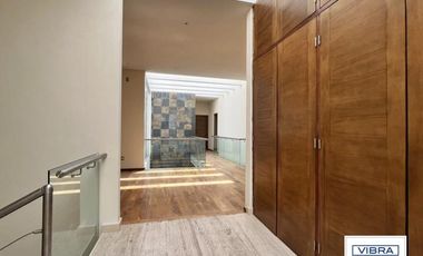 Casa en condominio exclusivo a la Venta en Pedregal.