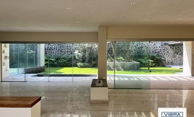 Casa en condominio exclusivo a la Venta en Pedregal.