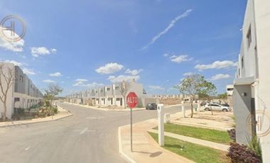 Casa en Venta a 20 min del Aeropuerto Internacional de Merida.