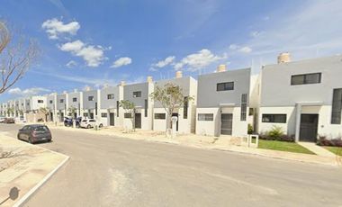 Casa en Venta a 20 min del Aeropuerto Internacional de Merida.