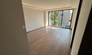 Departamento en Venta en Lomas de Tecamachalco, Naucalpan de Juarez NF 25-1621.