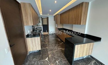 Departamento en Venta en Lomas de Tecamachalco, Naucalpan de Juarez NF 25-1621.
