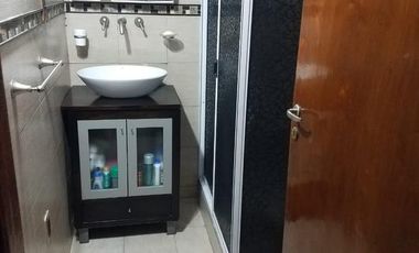 Casa - Temperley Oeste