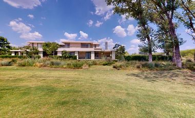 Venta Casa 4 Dormitorios en Pilará, Barrio La Diligencia