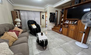 Casa en Villa Primera