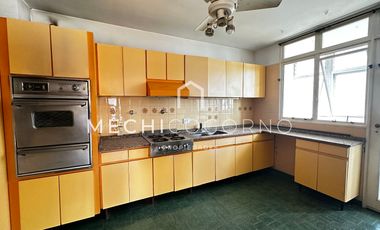 Departamento en venta de 3 dormitorios y dependencia en Martinez