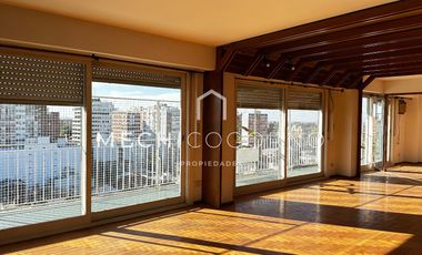 Departamento en venta de 3 dormitorios y dependencia en Martinez