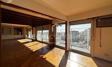 Departamento en venta de 3 dormitorios y dependencia en Martinez