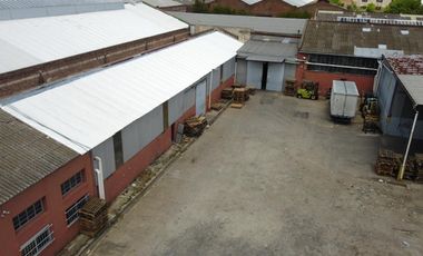 Depósito galpon 9.800 m2 totales en Avellaneda Venta o Alquiler