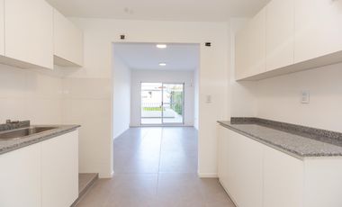 Dpto. 3 ambientes planta baja con 150 m² de jardín privado – San Fernando, PBA - Reciclado a nuevo