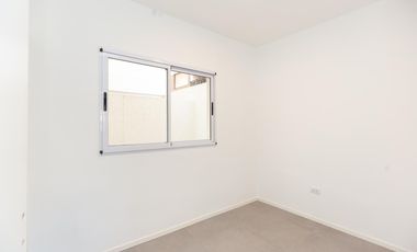 Dpto. 3 ambientes planta baja con 150 m² de jardín privado – San Fernando, PBA - Reciclado a nuevo