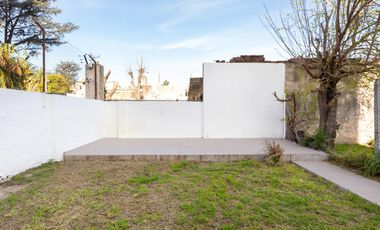 Dpto. 3 ambientes planta baja con 150 m² de jardín privado – San Fernando, PBA - Reciclado a nuevo