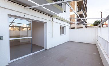 Dpto. 3 ambientes planta baja con 150 m² de jardín privado – San Fernando, PBA - Reciclado a nuevo
