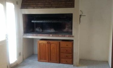 Departamento de 4 dormitorios con cochera