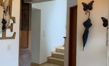 RENTA CASA AMUEBLADA CON ALBERCA TEQUISQUIAPAN