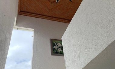 RENTA CASA AMUEBLADA CON ALBERCA TEQUISQUIAPAN