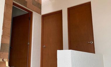 RENTA CASA AMUEBLADA CON ALBERCA TEQUISQUIAPAN