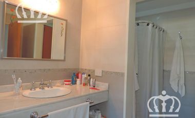 Venta - Casa con fondo y pileta - Lanús Este