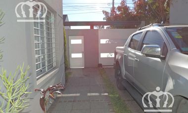 Venta - Casa con fondo y pileta - Lanús Este