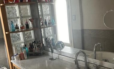 EXCELENTE CASA A LA VENTA, LISTA PARA MUDARSE SE ACEPTAN PERMUTAS POR CASAS EN ZONA NORTE