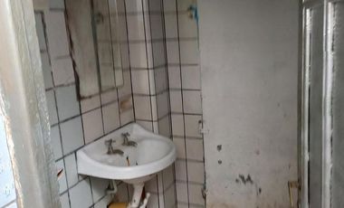 MEJICO 4400 - CASA   LOCAL   GALPON - LOTE 240 MTS - V.MARTELLI - VENDE -
