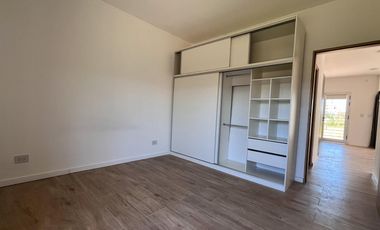 Casa en EcoPueblo Alvear