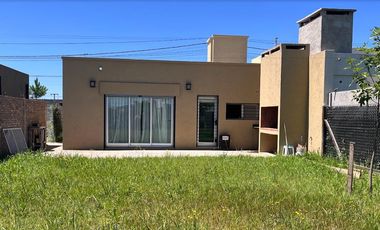 Casa en EcoPueblo Alvear